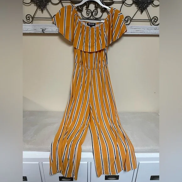 Full Circle Trends Off The Shoulder Gold Jumpsuit, Size Small - Picture 2 of 4